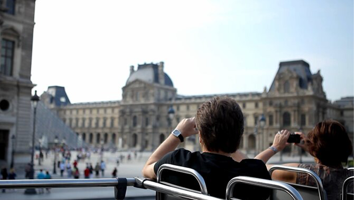 Hop-On Hop-Off Tour by Tootbus Paris