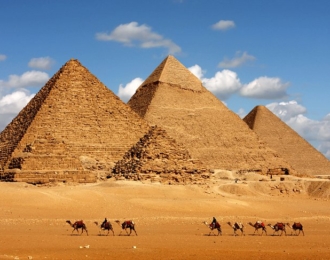 Tour to pyramids from Hurghada by plane