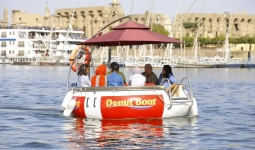 Enjoy new adventure in the donut boat