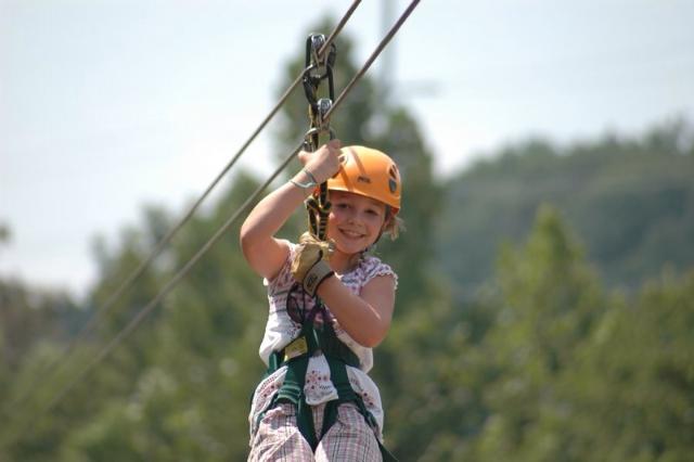 Enjoy Zipline games through the sky 