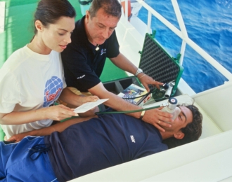 PADI: Emergency Oxygen Provider