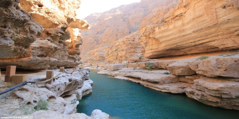 جولة الساحل وادي شاب في عمان 