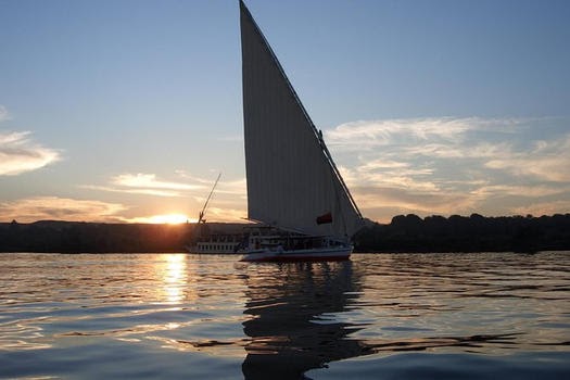 An amazing Cairo half-day tour in a felucca