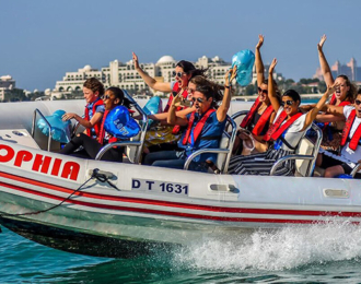 60 up to 90 Minutes Boat tour in Dubai Marina