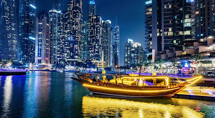 2-Hours Royal Dinner Dhow Cruise in Dubai Marina 