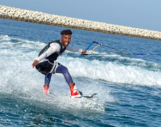 Al Mouj: Wakeboarding Tour with Qualified Instructor