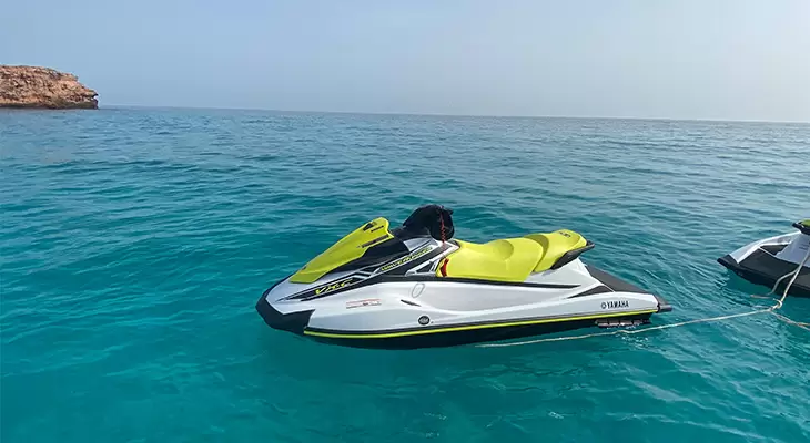 30 min Jet Ski Adventure in Dimaniyat Island 