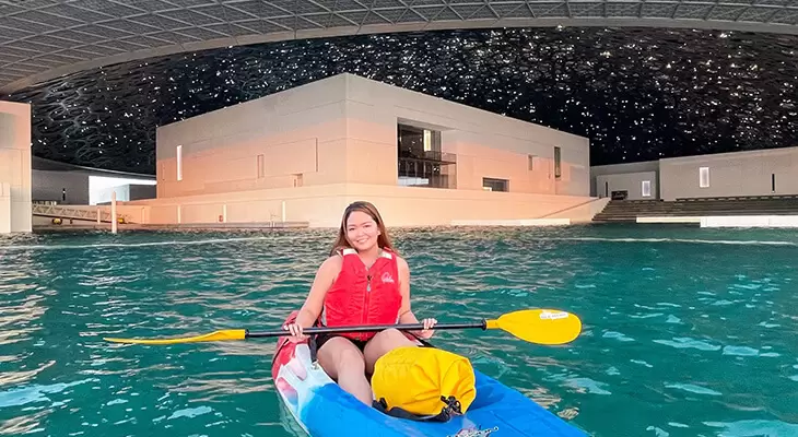 1-hour Kayaking Adventure around Louvre Abu Dhabi