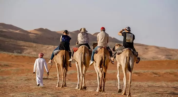 Oman: Camping Trip for 10 Hours in Bidiya Desert 