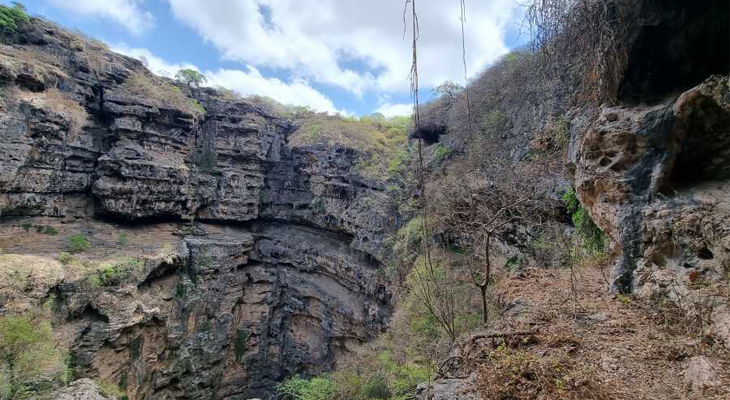 Tawi Atair SinkHole in Oman 