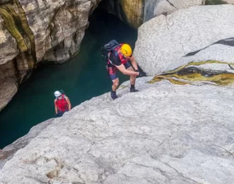 Day trip to Wadi Tiwi in Muscat 