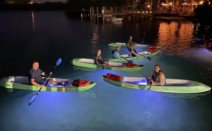 Night Kayak Experience in Wadi Dayqah