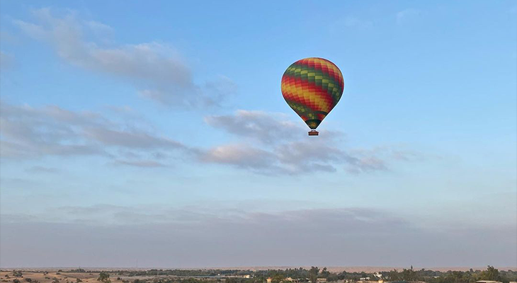 Hot air balloon ride on the amazing Dubai desert