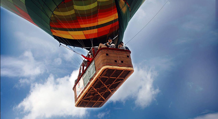  Hot air balloon ride and in Dubai