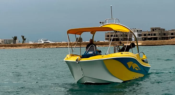 Dolphin Alahlam Boat Capacity of 10 pax for Rent