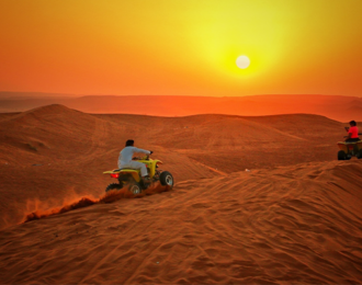 رحلة سفاري وقت الغروب في صحراء جدة