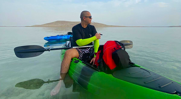 60-Minute Kayak Tour in Salman City