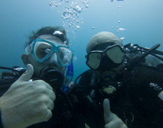 6-Hour Snorkelling Trip in Jeddah with Snorkelling Tools and Snacks