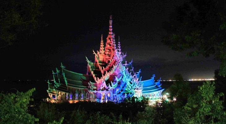 Pattaya: Day tour in Sanctuary of Truth: A Wooden Wonderland with 20% off 