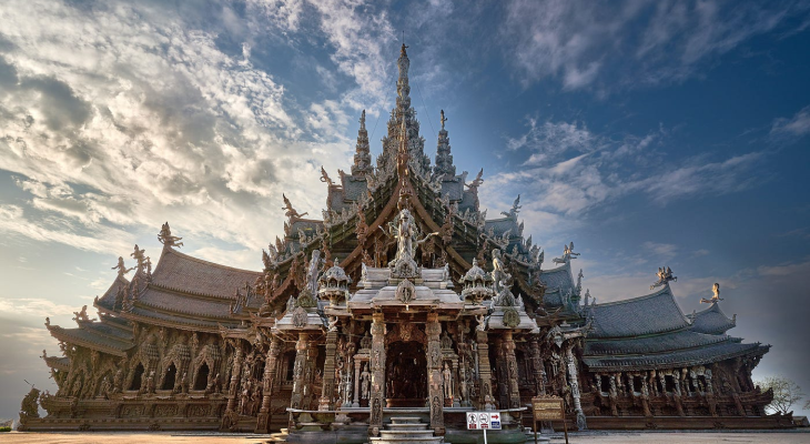 Pattaya: Day tour in Sanctuary of Truth: A Wooden Wonderland with 20% off 