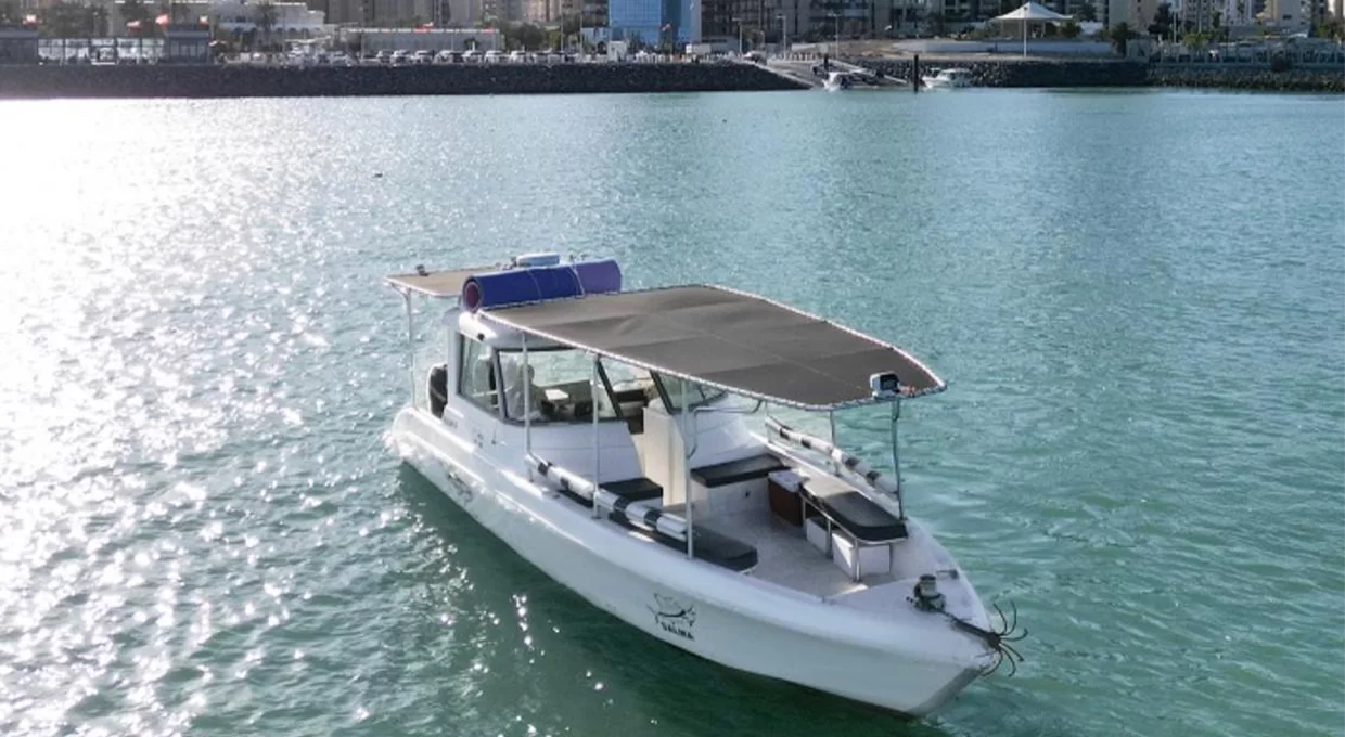 Reeq 11 Boat: Cruise Trip For Group for Up To 9 People