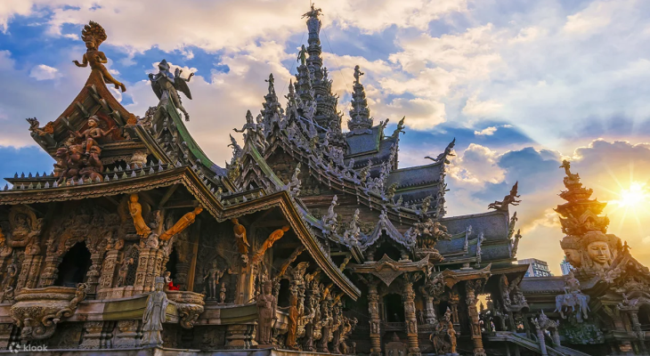 Pattaya: Day tour in Sanctuary of Truth: A Wooden Wonderland with 20% off 