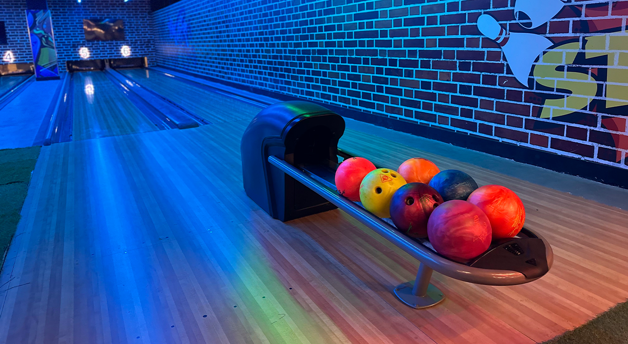 All Day Pass Ticket to Xtreme Bowling El Othaim Mall Khafji with 11% off 