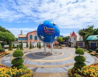 Bangkok: Entry Ticket of Dream World with 5% off