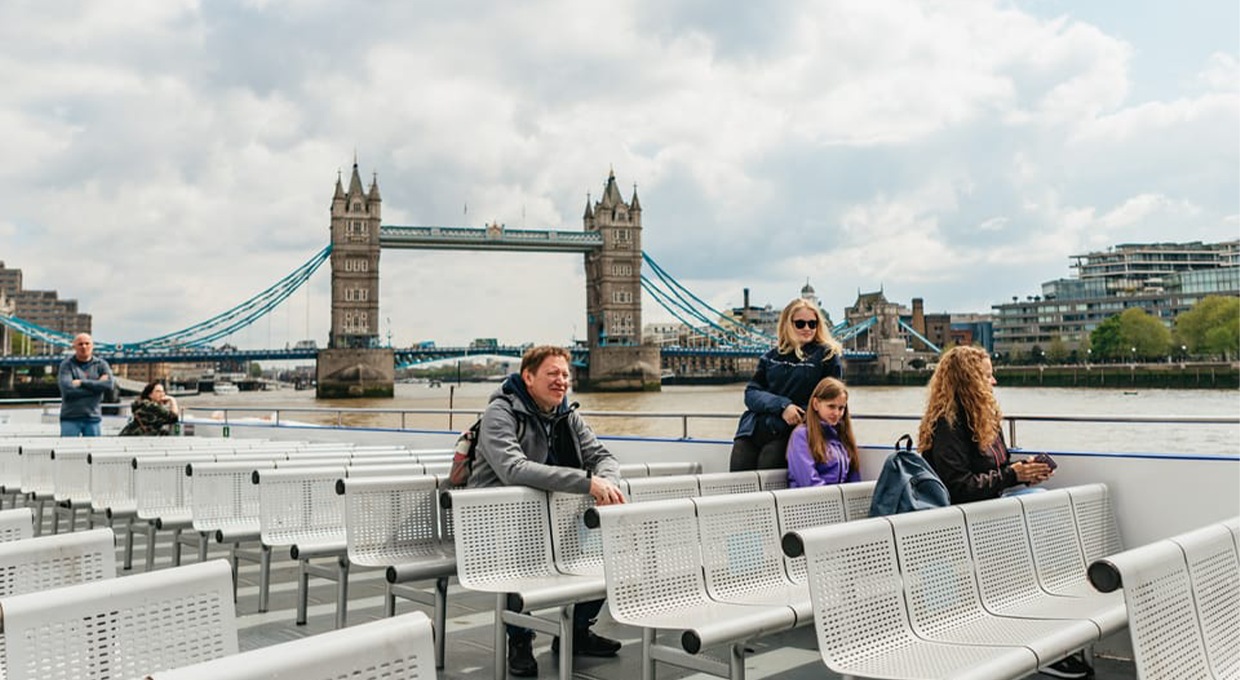 24-Hour Hop-On-Hop-Off Cruise Through the Thames River in London