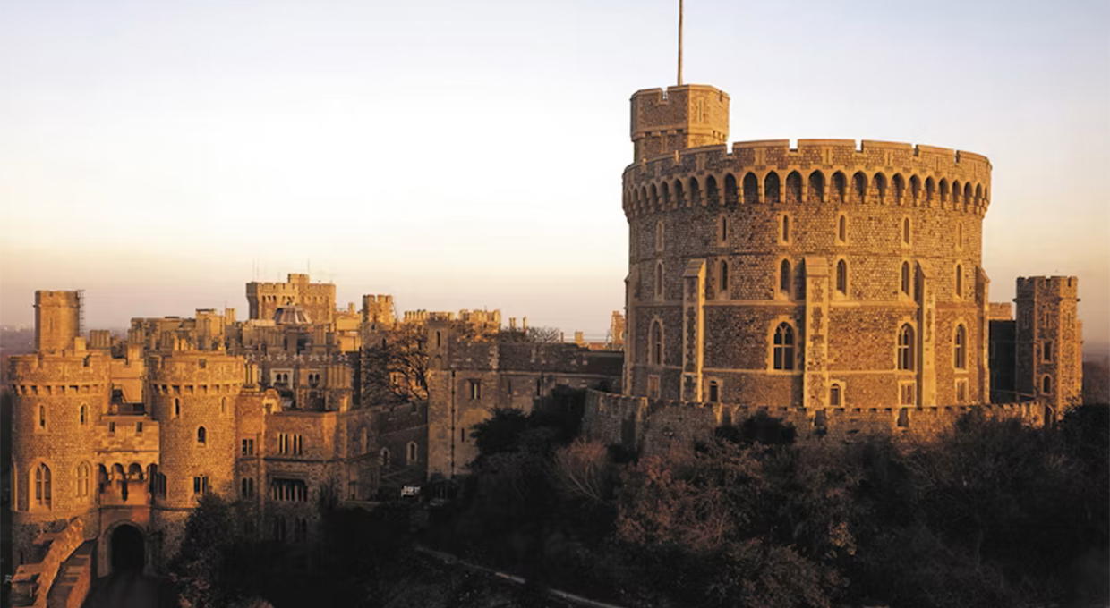 Tour at Windsor Castle and George’s Church in London with 10% Off