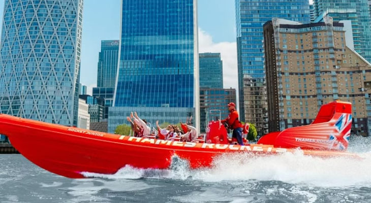 Speedboat Tour on Thames River in London for 50 Minutes