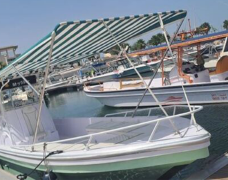 Boat Rental in Al-Jubail for a Group