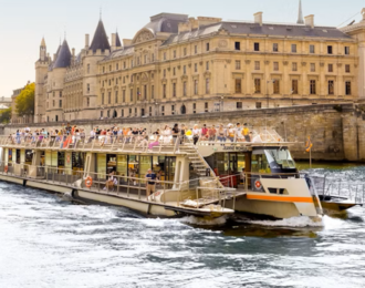 1-Hour Seine Cruise with Audio Guide