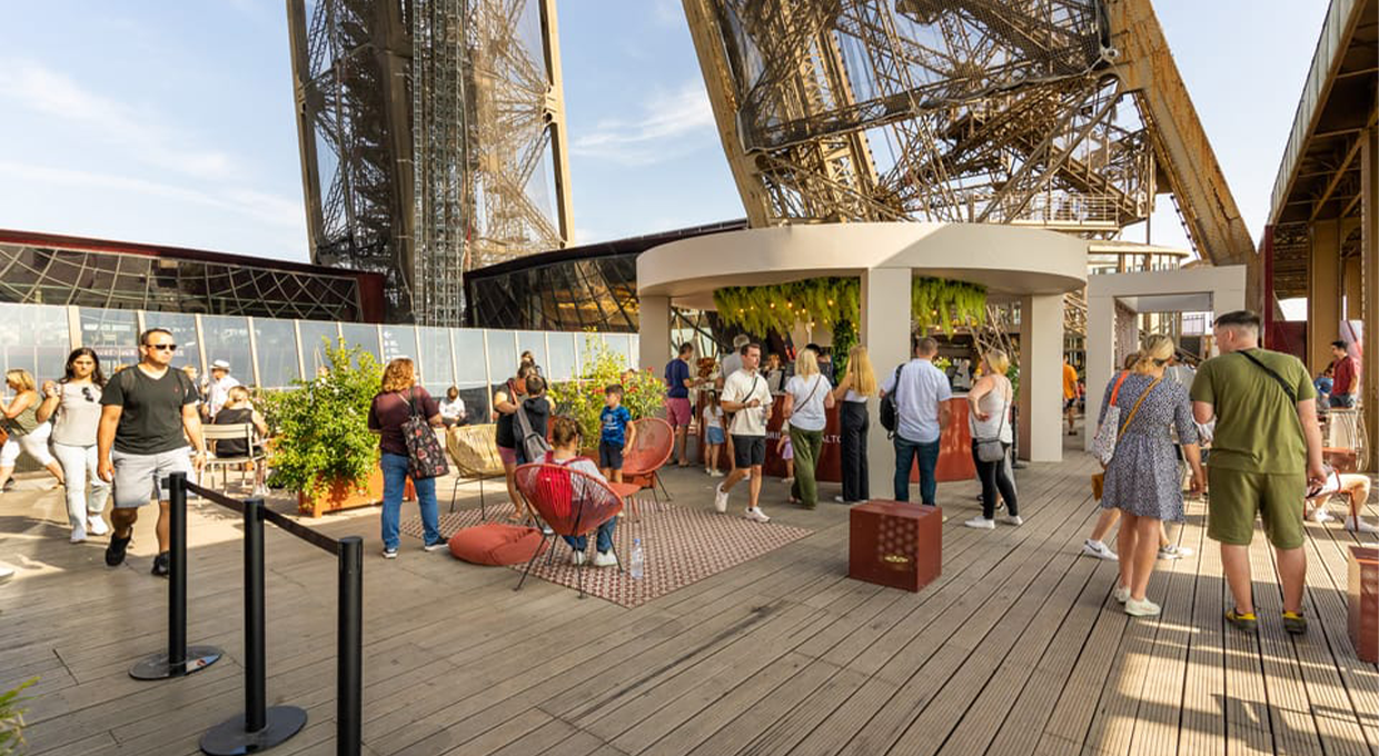 Eiffel Tower Entry Ticket with a Tour Guide