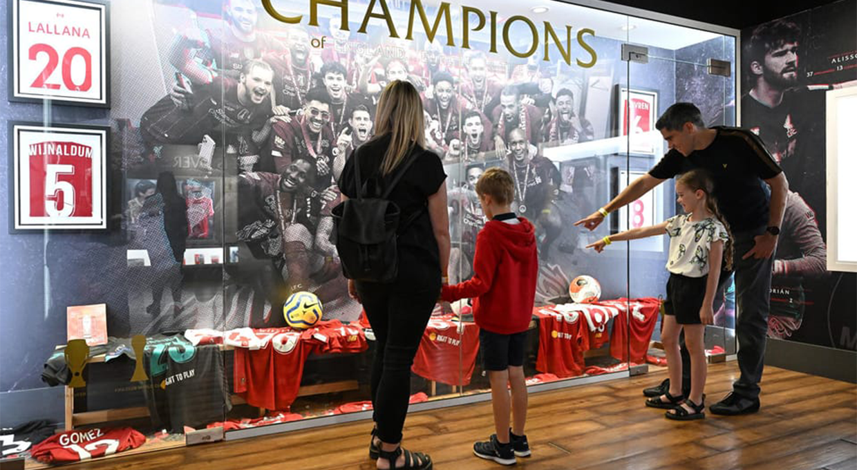 Tour in Liverpool FC Anfield Stadium and Museum