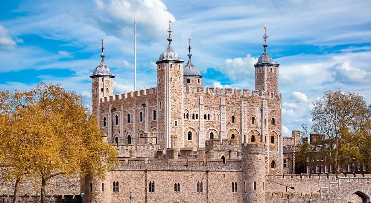 Admission Ticket to Tower of London with a Beefeater Tour 